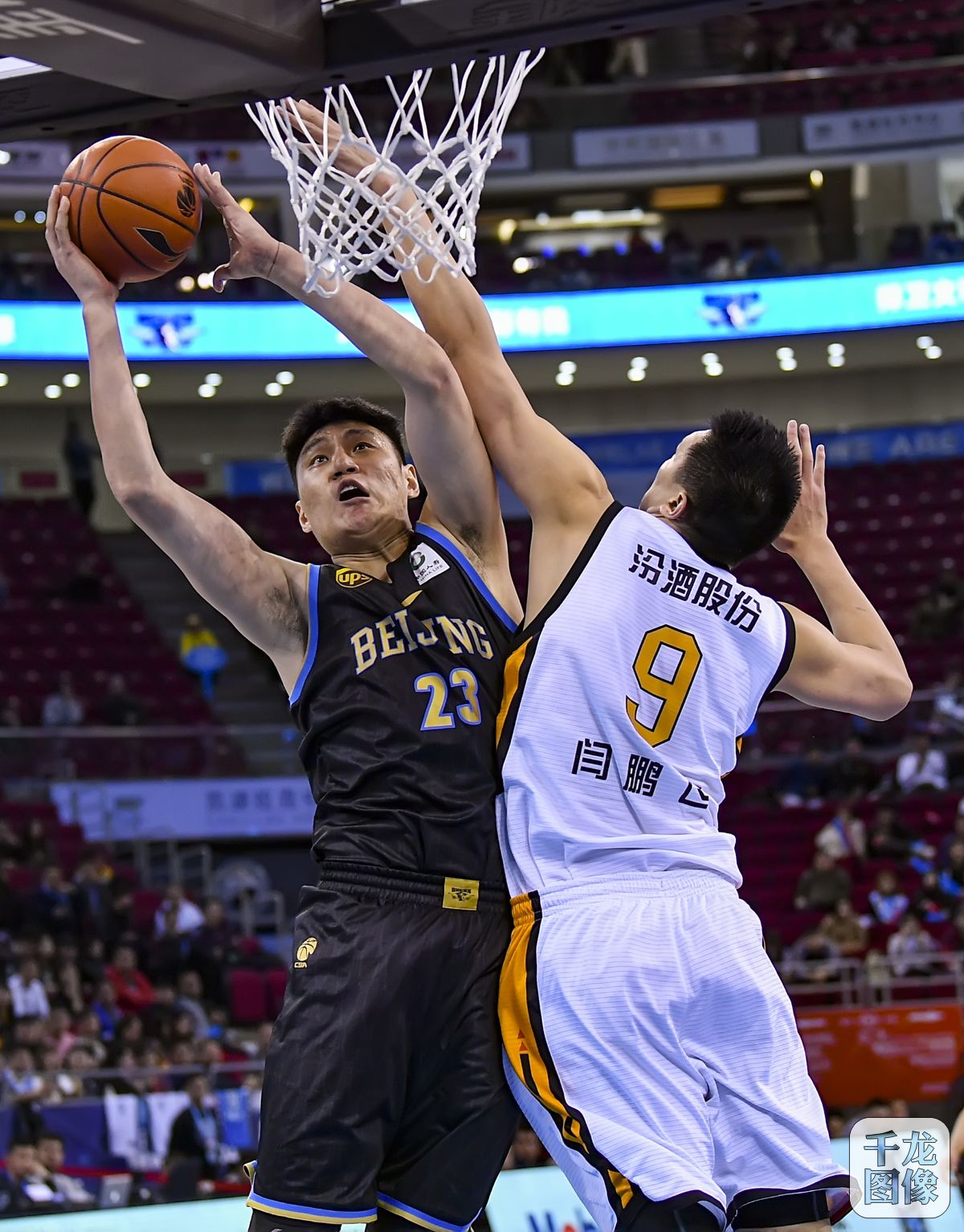 希勒评英超本轮最佳阵容：埃泽领衔，内托、皮克福德等人在列（希勒评出英超本轮最佳阵容：埃泽压阵，内托与皮克福德入选）