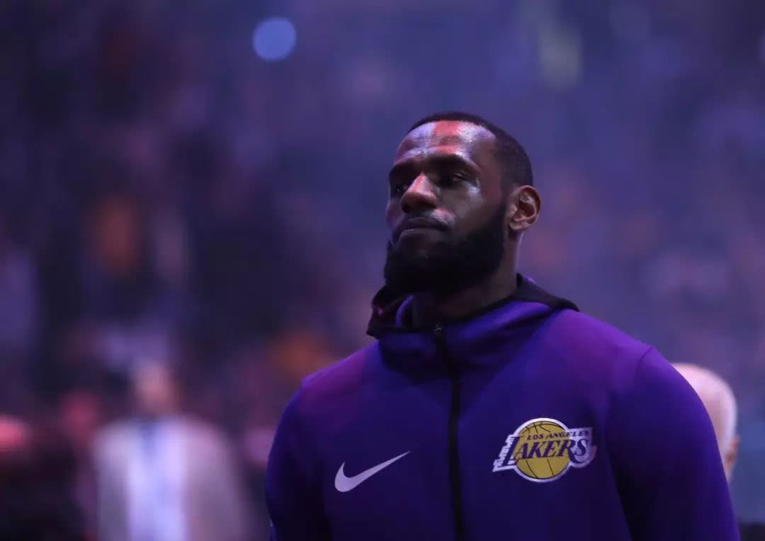 意媒：莫拉塔是科莫本赛季最大的失望，他需尽快恢复心理平衡（意媒：莫拉塔成科莫本季头号失望，亟需重建心态）